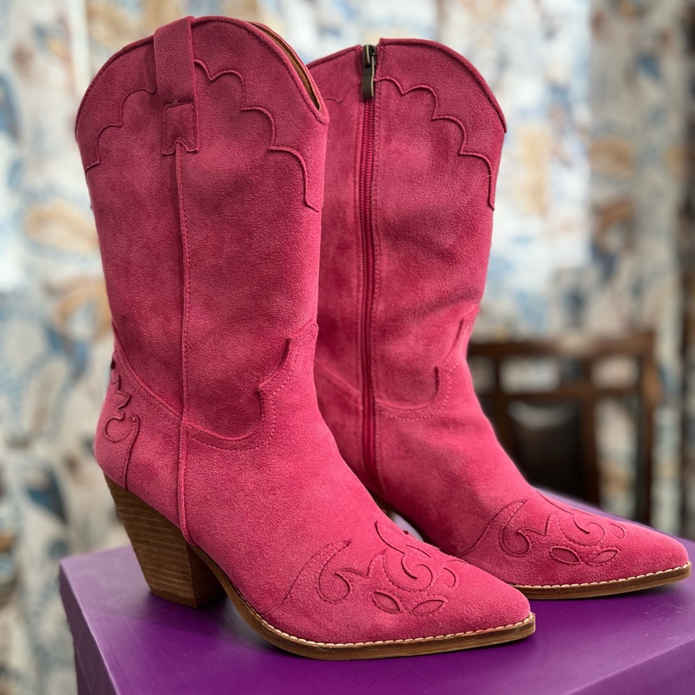 Women's Beast Pink Fuchsia Suede Western Boot